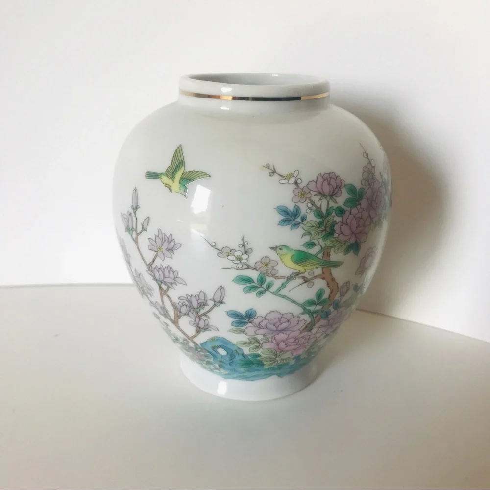 Vintage 1983 Enesco Japan Gold Trimmed Floral Birds Blossoms Small Vase.